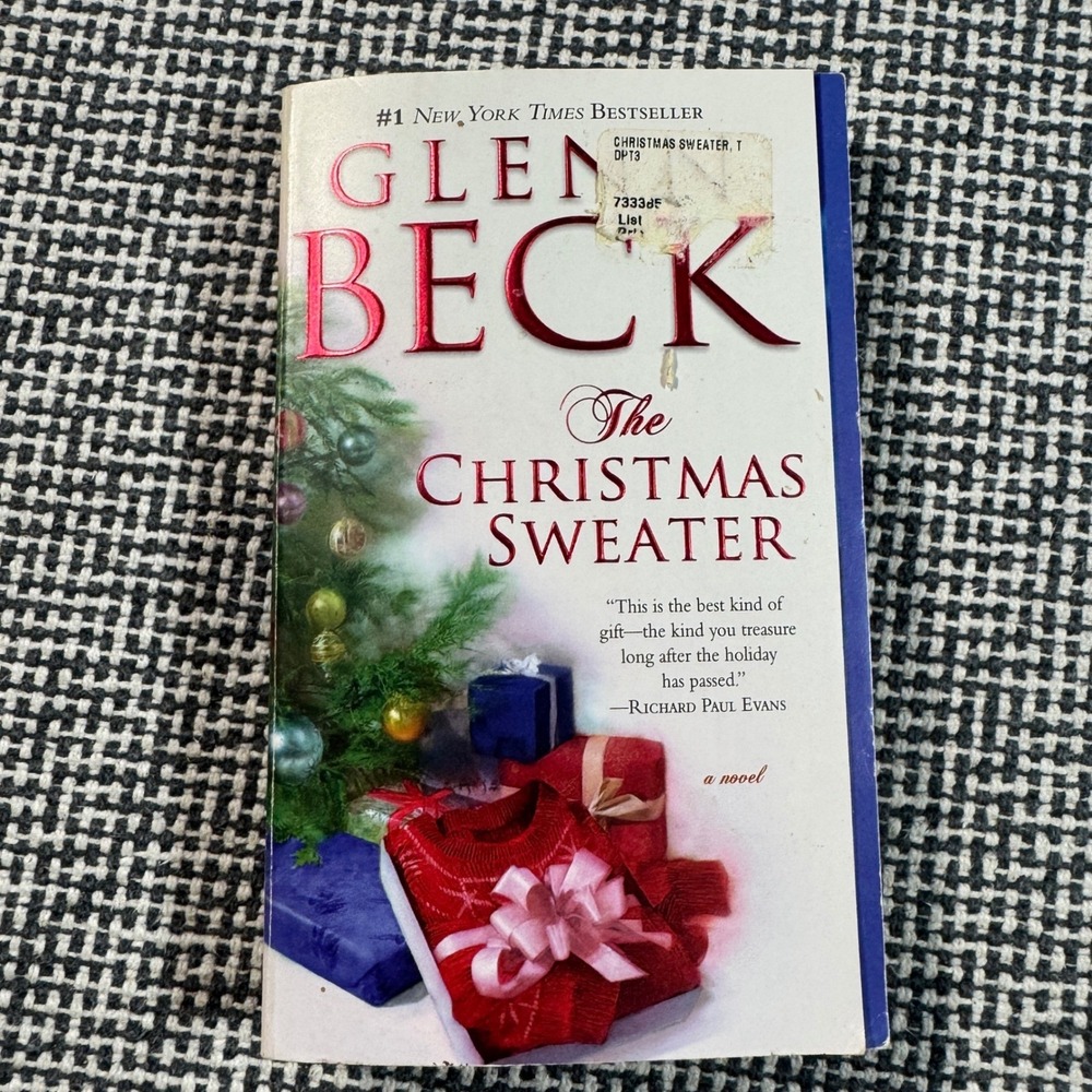 The Christmas Sweater Glenn Beck Paperback Holiday Fiction Novel 9781416595007